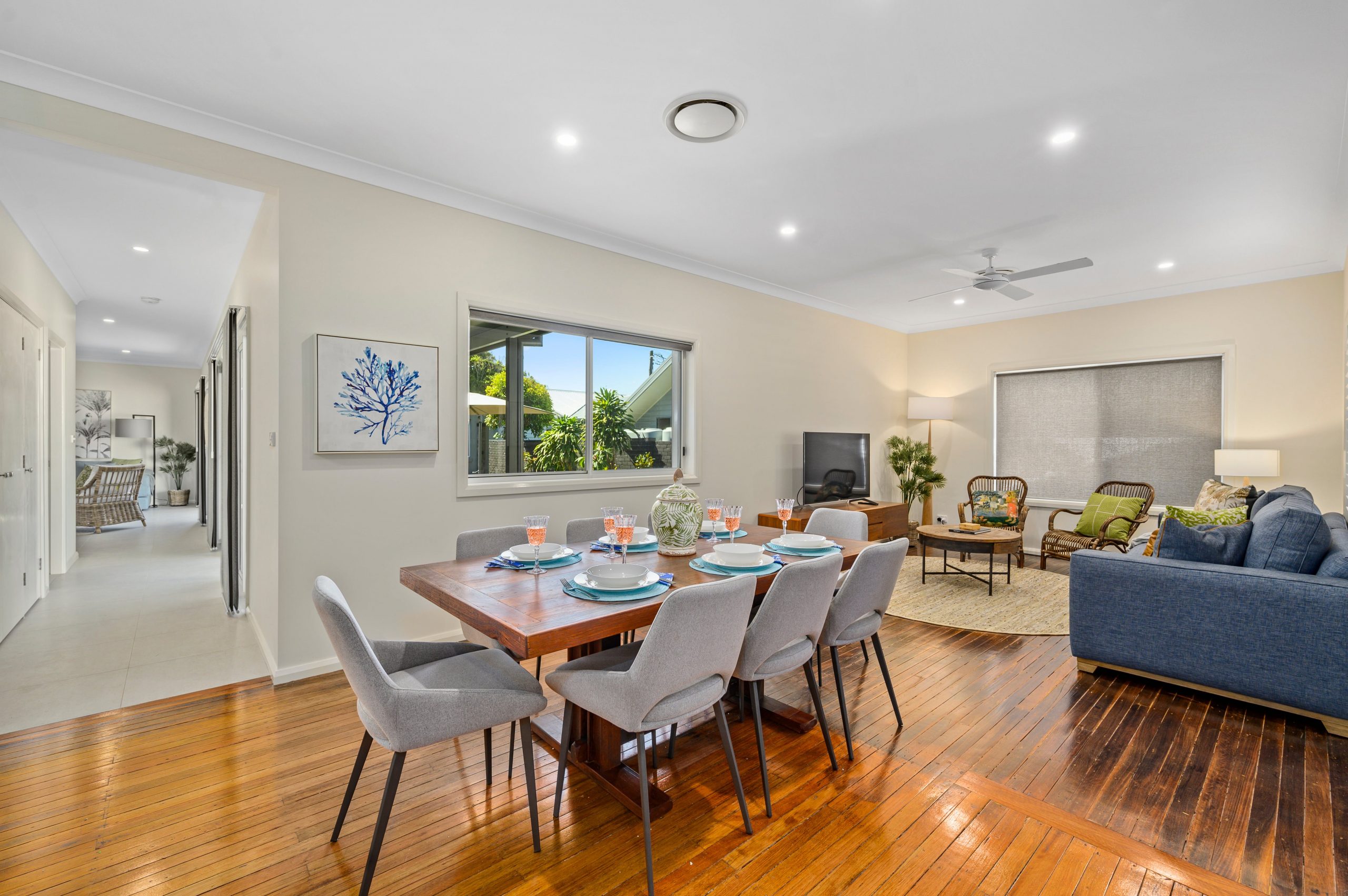 Dining and Second Lounge Area