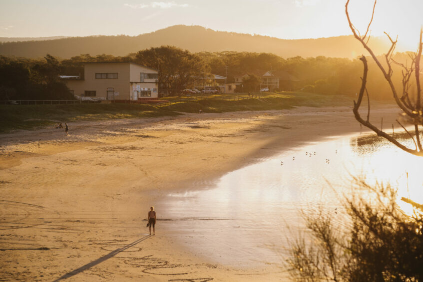Woolgoolga to Moonee Beach