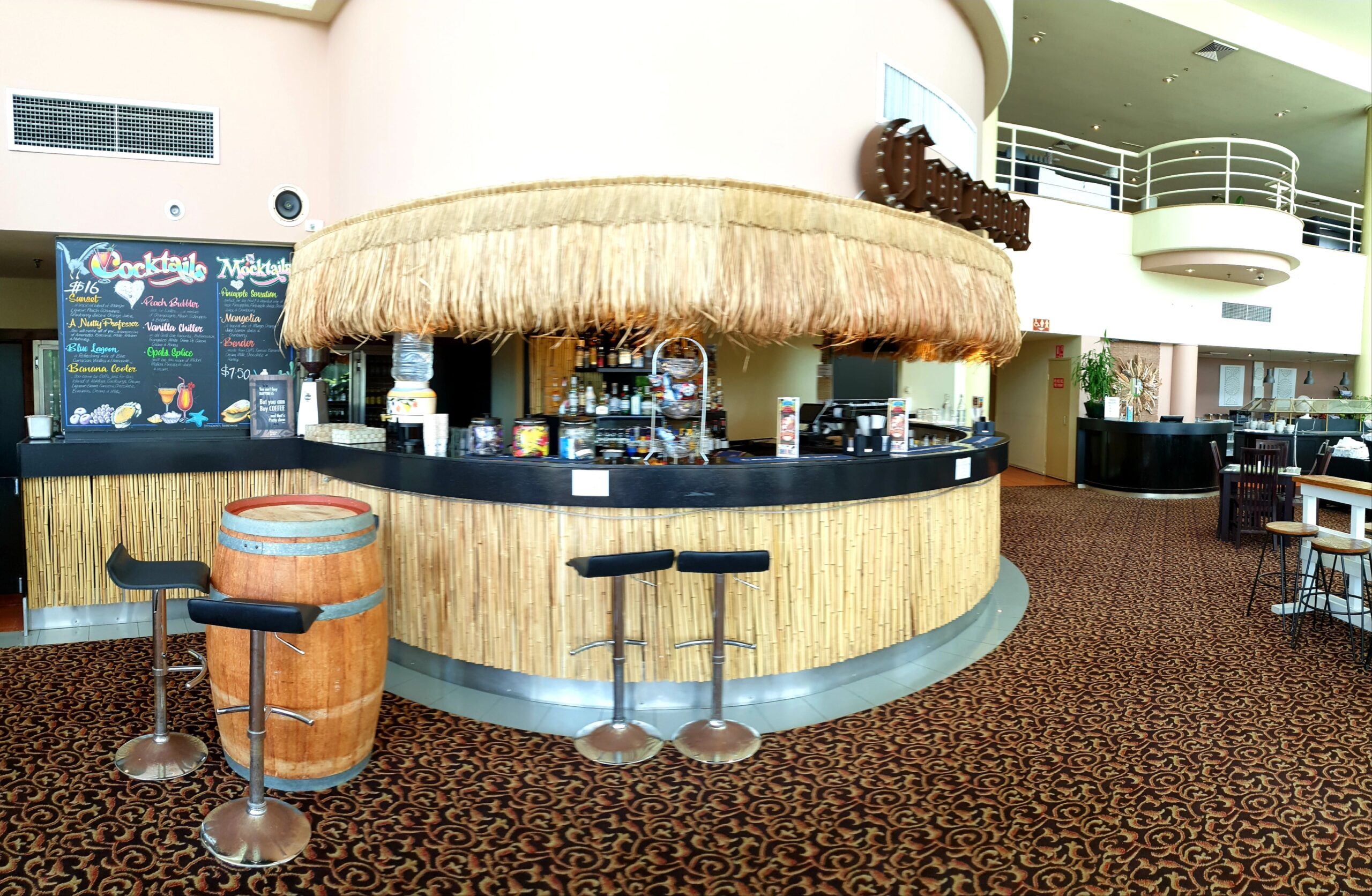 Opal Cove Resort Horizons Bar & Restaurant