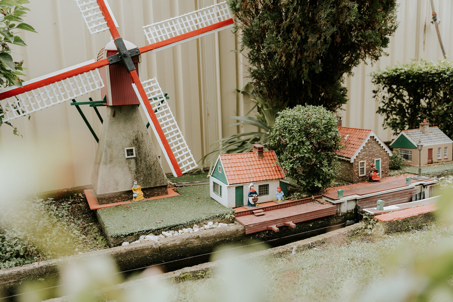 All The Models Are Handmade By By Owner Thomas Hartsuyker Over The Last 39 Years