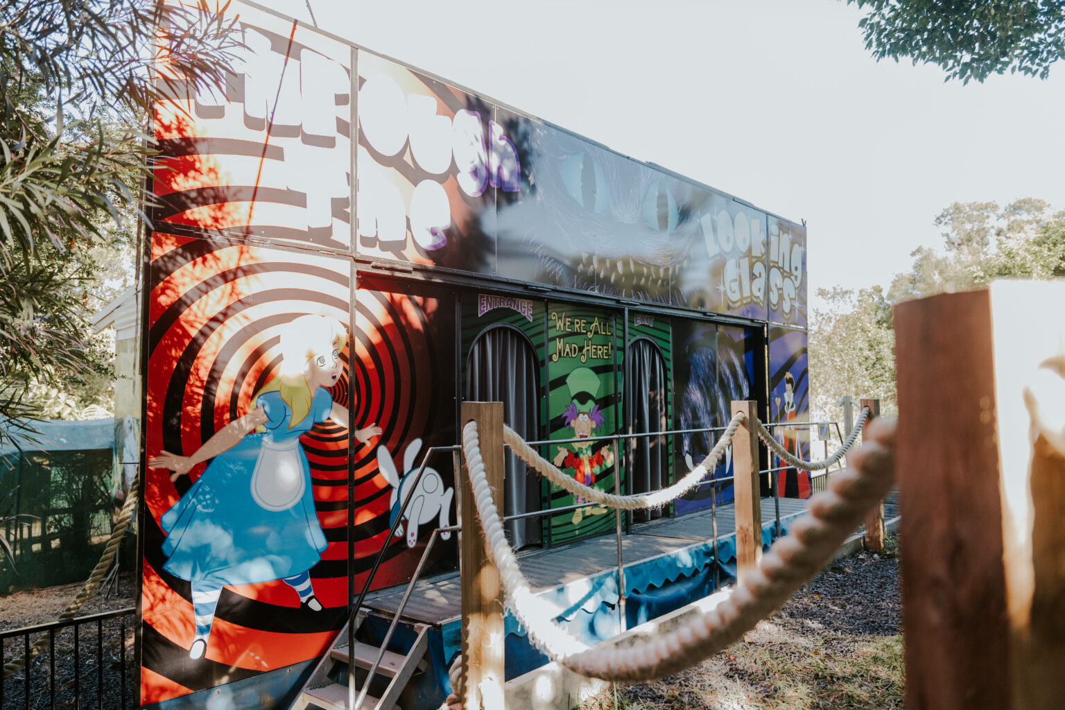 Alice In Wonderland Mirror House