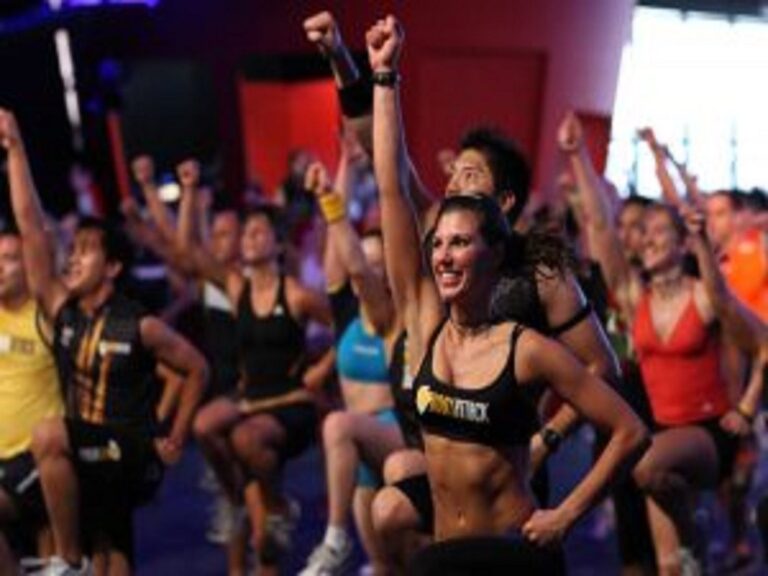 Group photo inside the centre